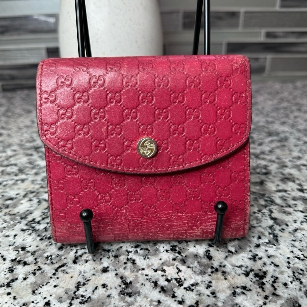 Gucci | GG Pink Leather Compact Wallet